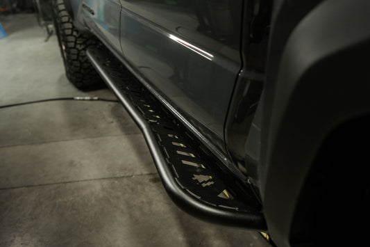 4TH GEN TACOMA ALUMINUM SLIDERS WITH REAR KICK OUT