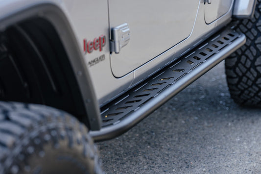 JEEP JL 4-DOOR ALUMINUM SIDE STEPS